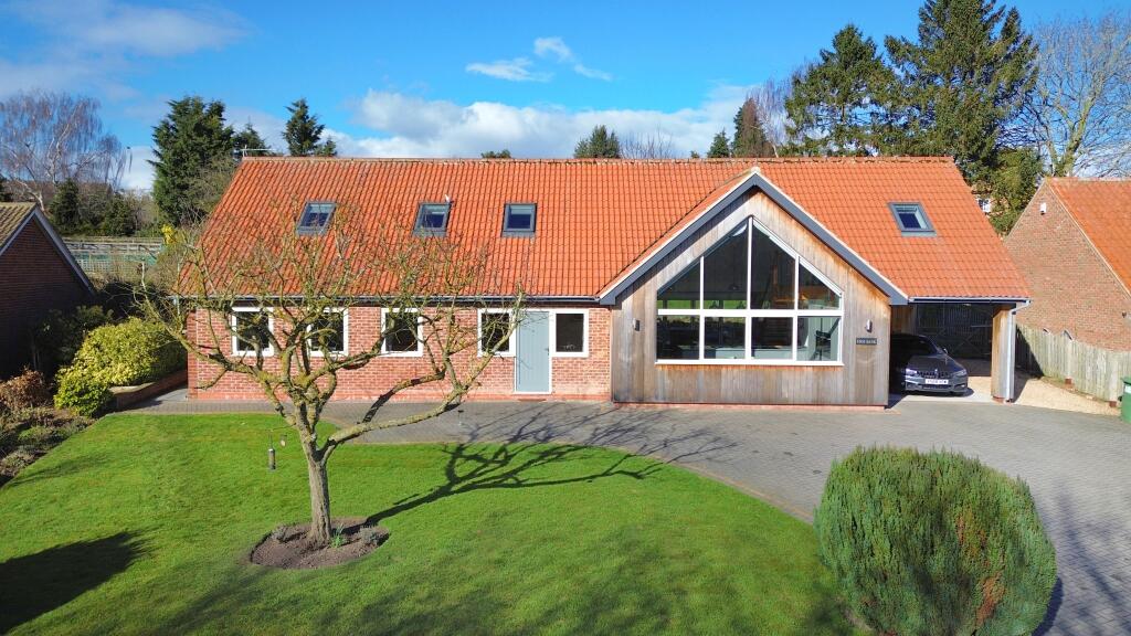Main image of property: Edgebank, Low Pasture Lane, North Wheatley, Retford, Nottinghamshire, DN22 9DQ