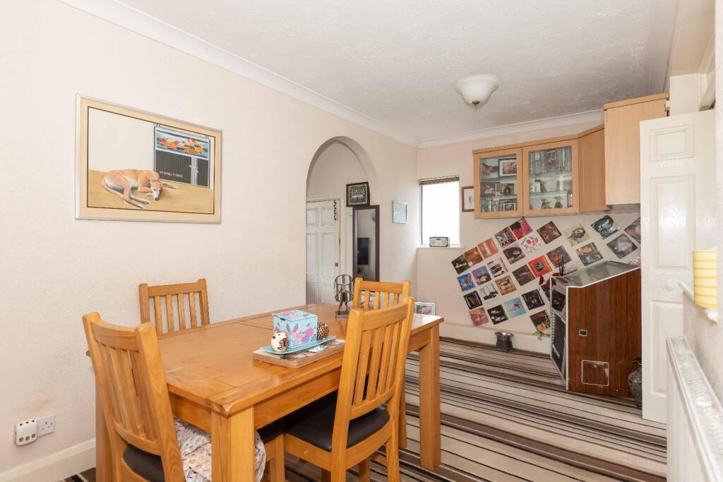 Bessborough Terrace, Lancing photo 4