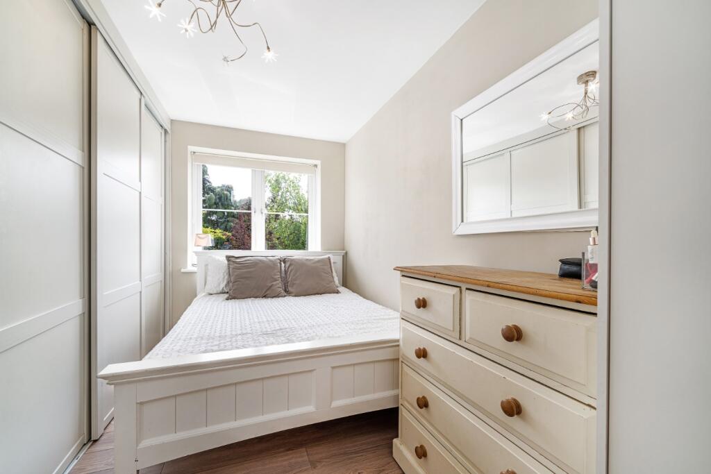 Westerham Drive, Sidcup, Kent, DA15 - View 3