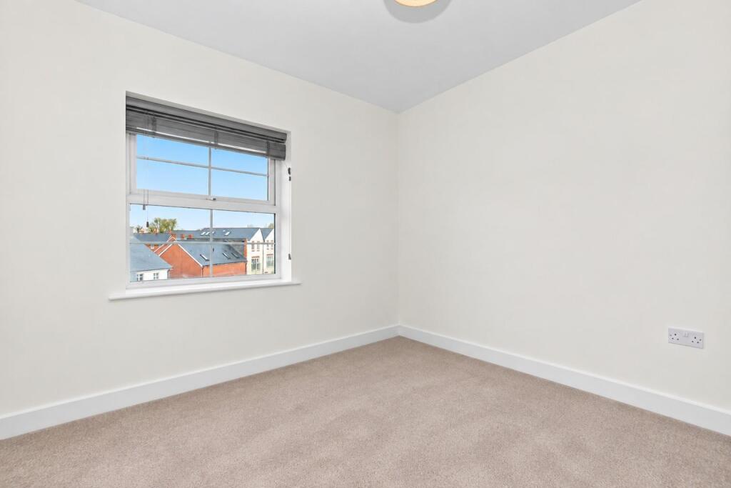 Apartment in Bristol - View 5
