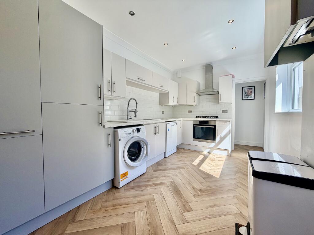 House in Portsmouth - View 4