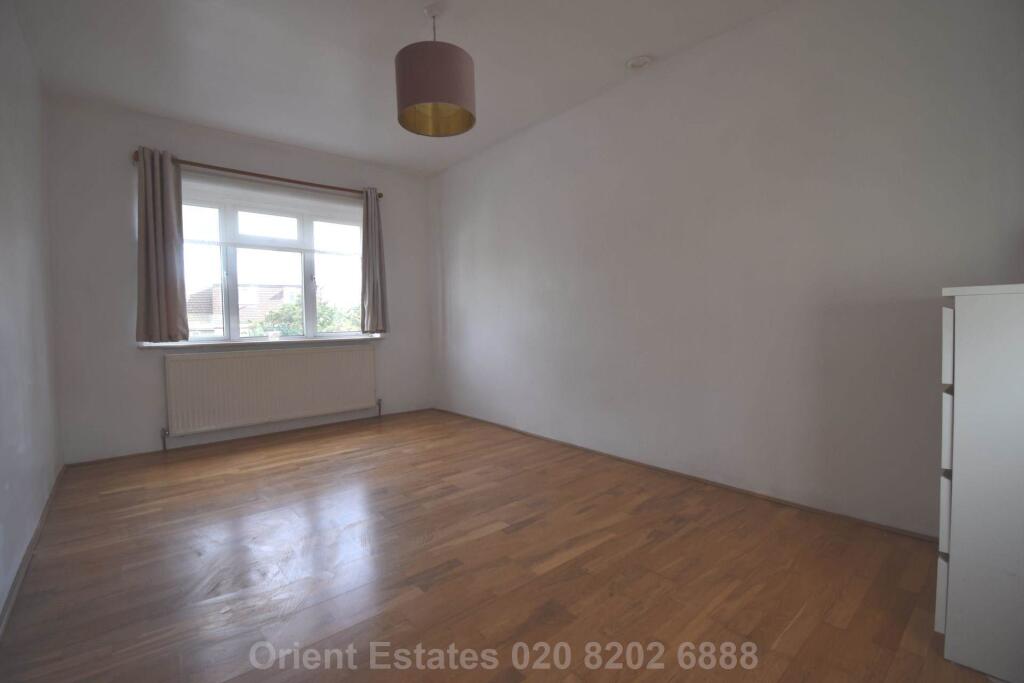 House in London - View 5