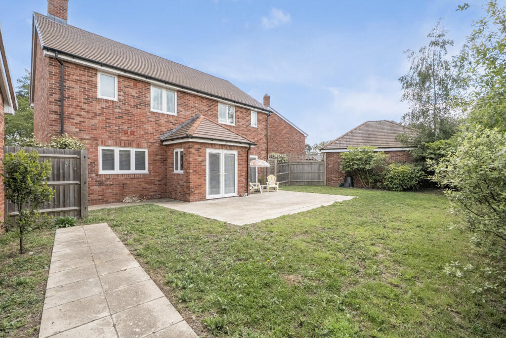 Honor Avenue, Burghfield Common, Reading, Berkshire, RG7 - View 4
