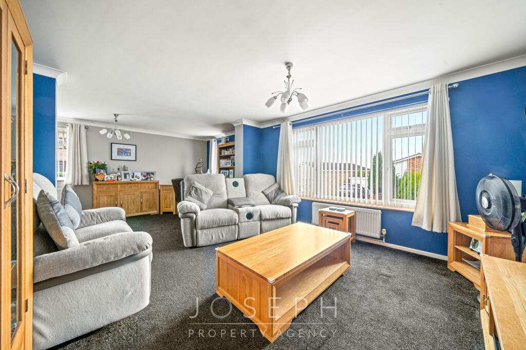 Didsbury Close, Ipswich, IP2 photo 3