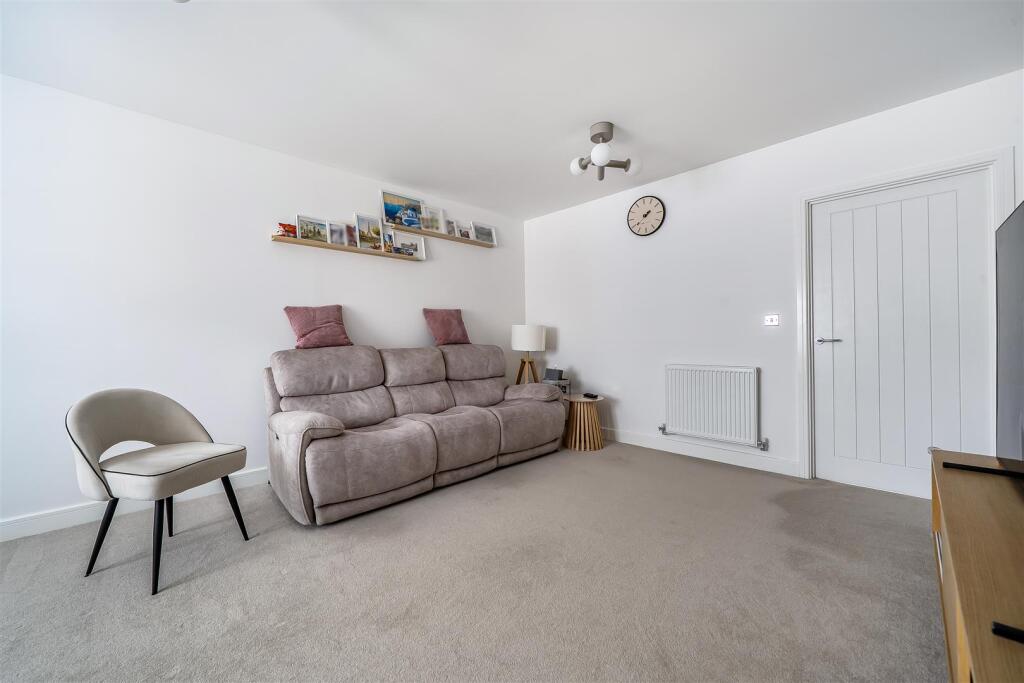 House in Reading - View 4