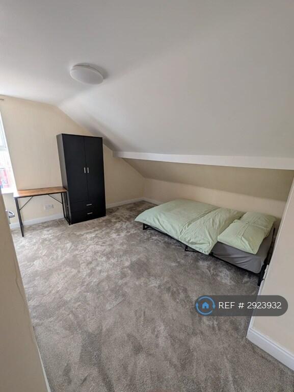 House in Sheffield - View 5