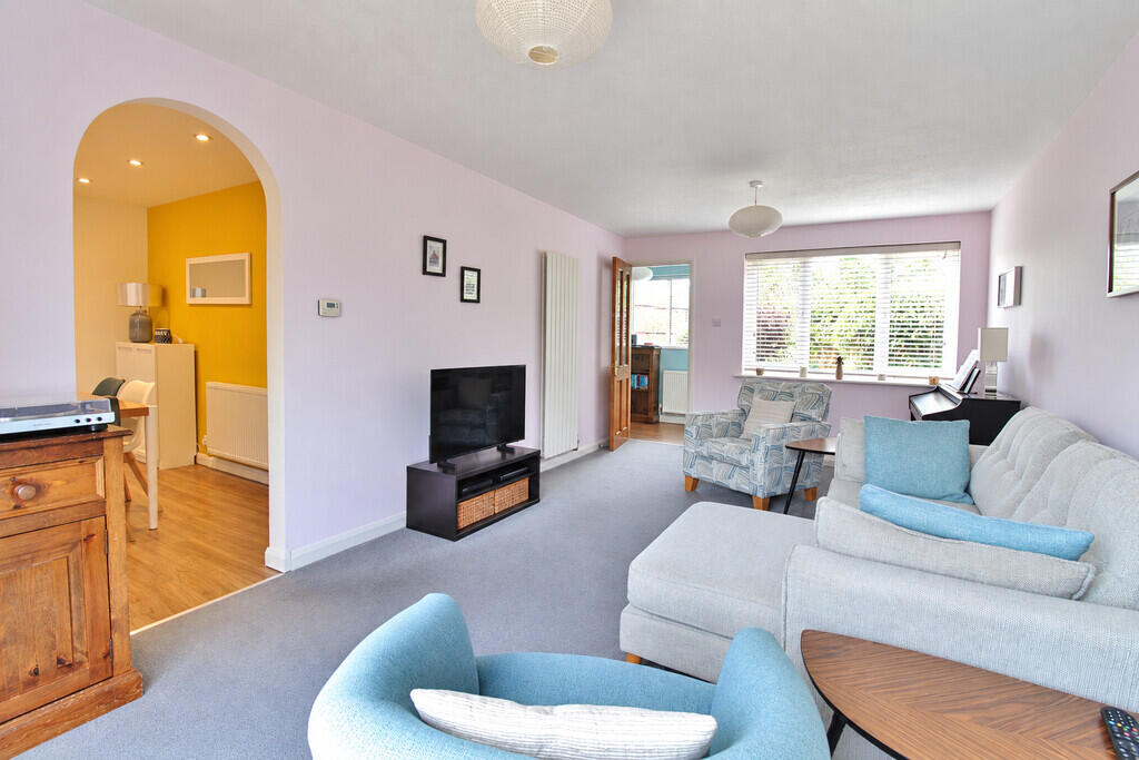 House in Fareham, Stubbington - More