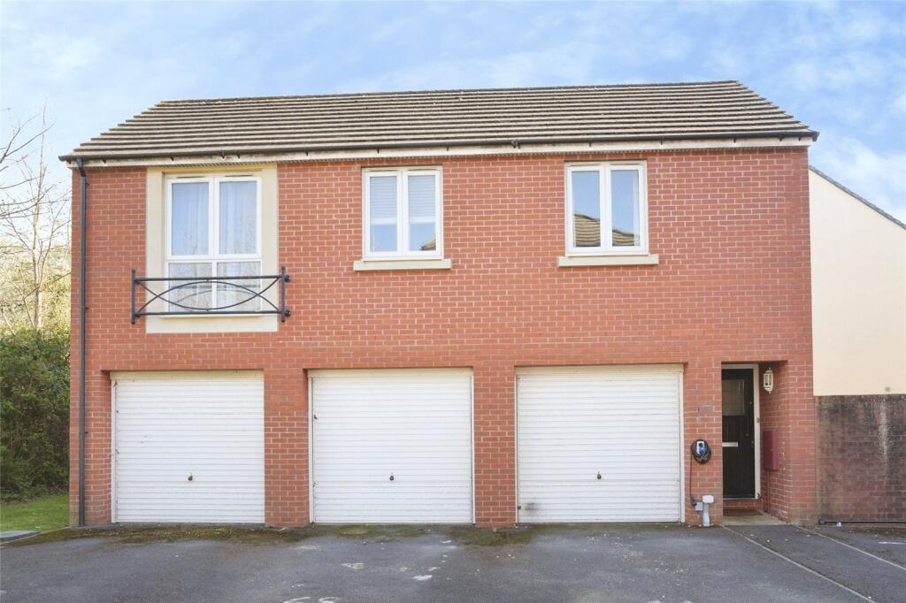 Main image of property: East Fields Road, Cheswick Village, Bristol, BS16