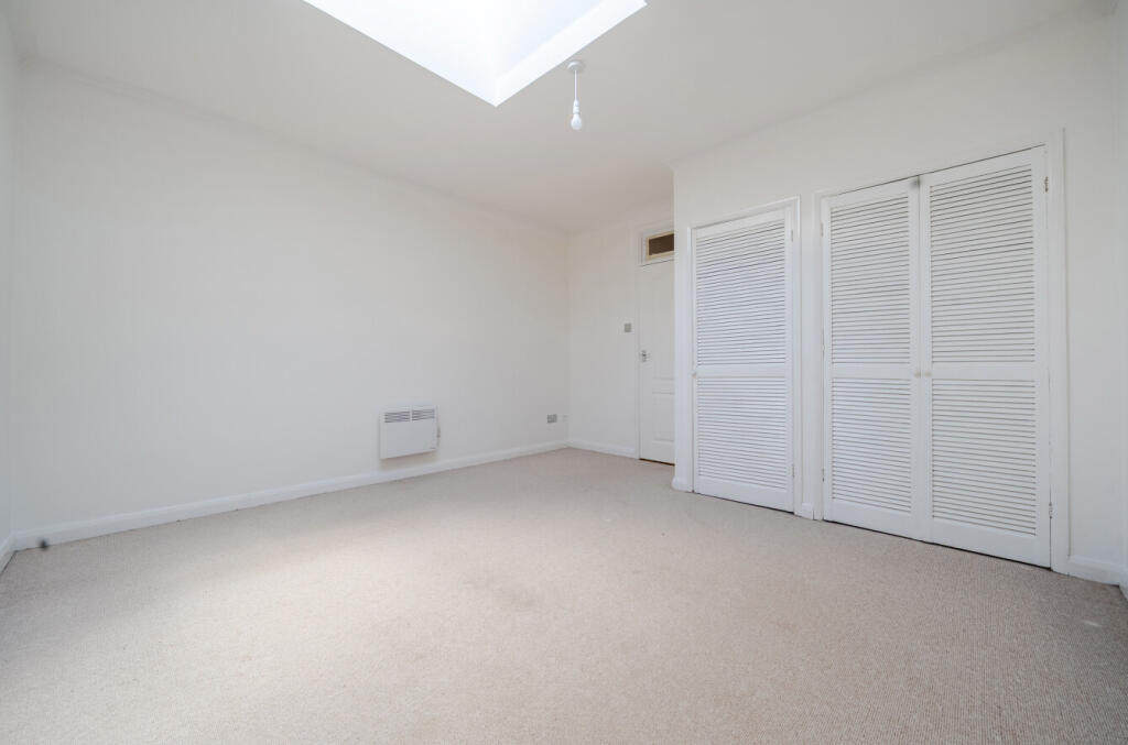 Apartment in Brighton - More