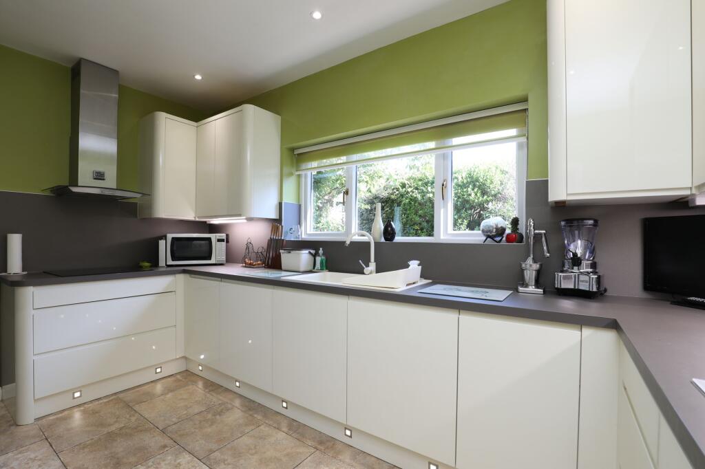 Beech Grove, Chepstow, NP16 - View 3