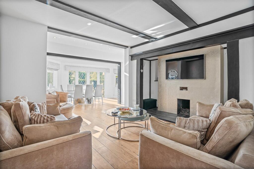 House in Watford - View 2