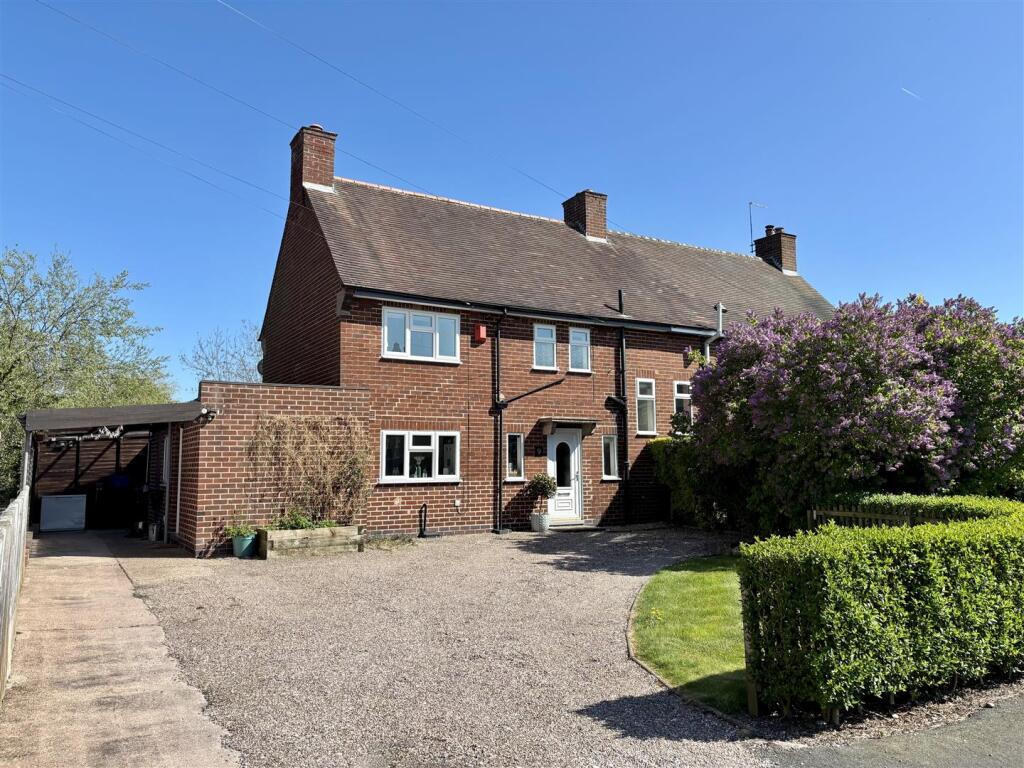 3-bed semi-detached on Florence Drive, Doveridge, Derbyshire, £280,000