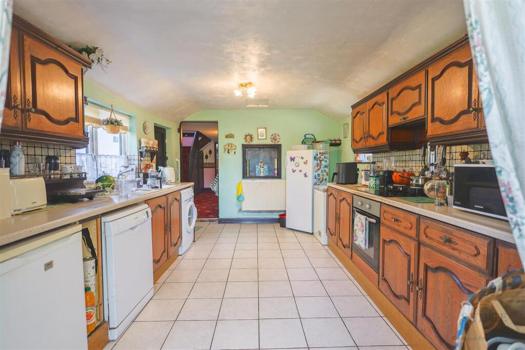 House in South Holland, Surfleet - View 4