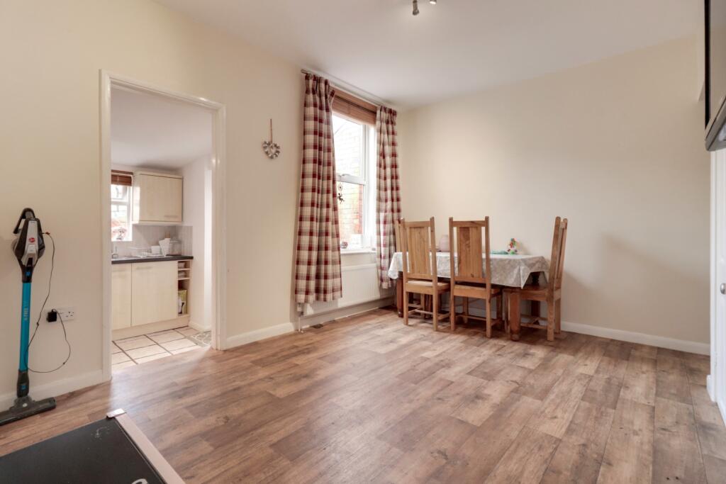 Rosebery Road, Exmouth, EX8 1SQ photo 3
