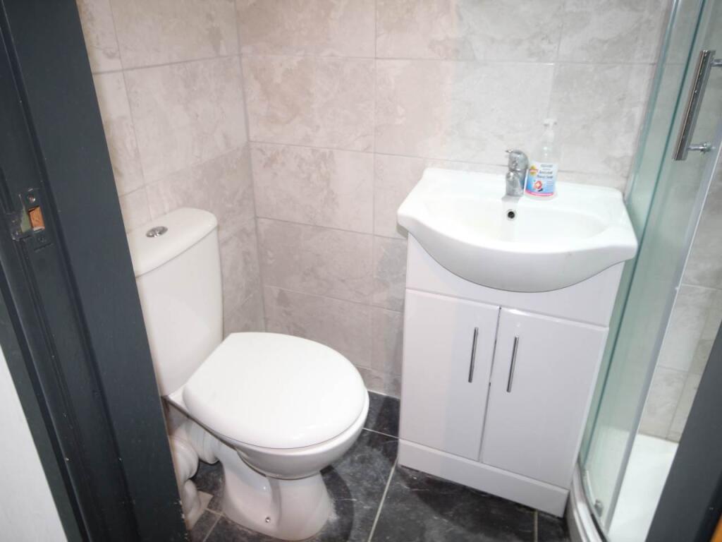 Apartment in Bradford, Little Horton Green, Lister Hills - More