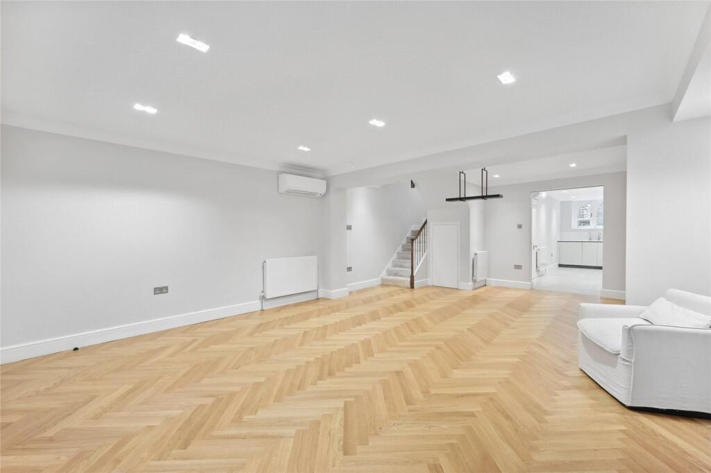 Main image of property: Brompton Square,
Knightsbridge, SW3