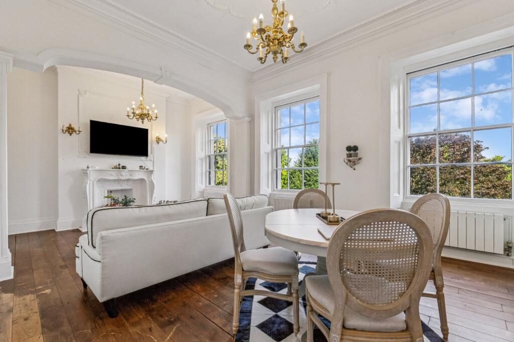 Main image of property: Hyde Park Gardens,
Lancaster Gate, W2