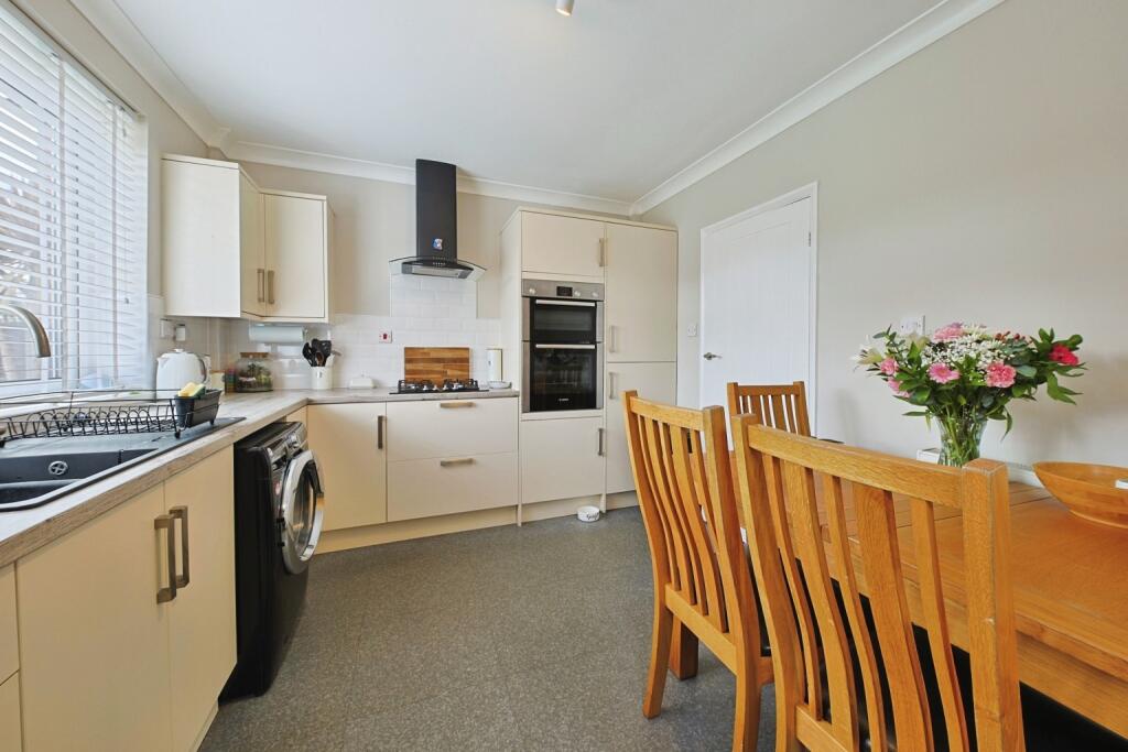 Beacon Avenue, Barton-upon-humber, DN18 5DP photo 4