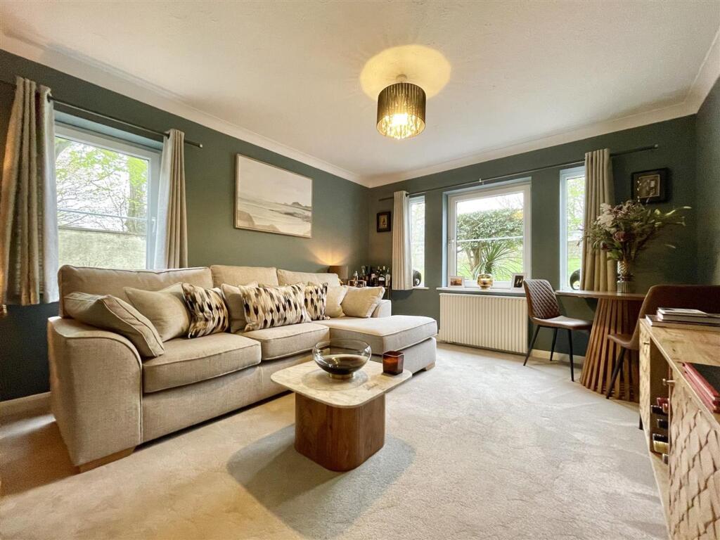 Apartment in Dorchester - View 3