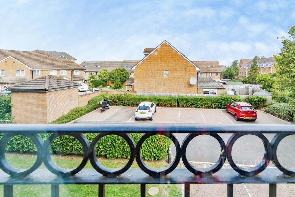 Apartment in Croydon - View 2