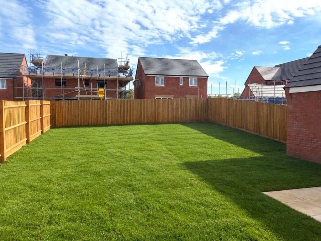 House in Gloucester - View 2