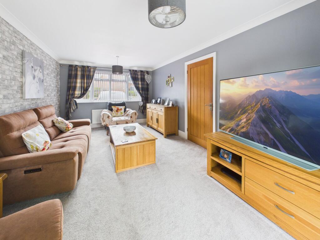 Victoria Street, Stanton Hill, NG17 - View 3