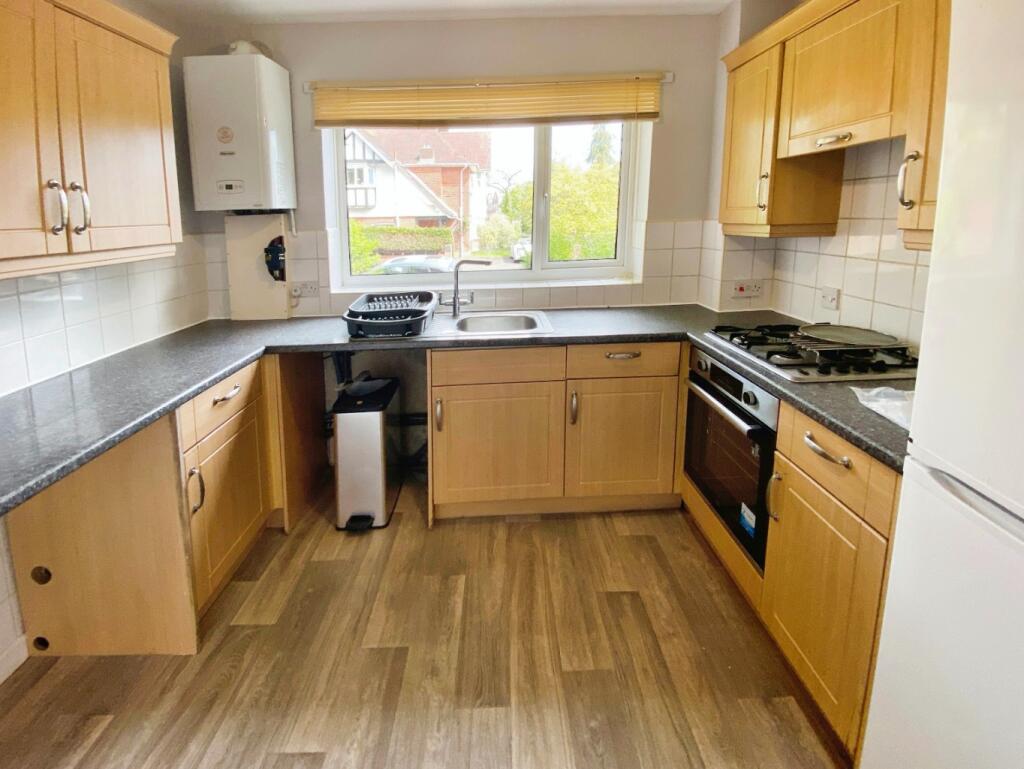 Apartment in Bournemouth, Winton - More