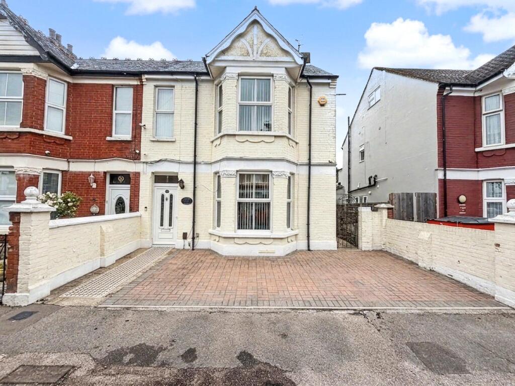 Main image of property: Stuart Road, Gillingham, Kent, ME7