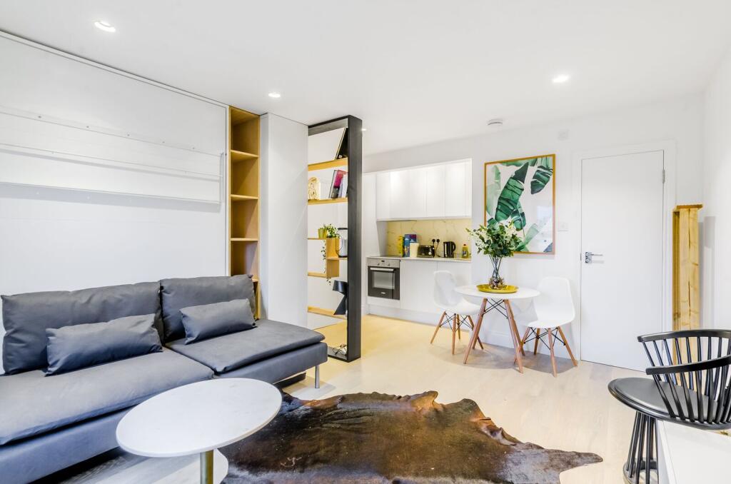 Main image of property: Talgarth Road, Barons Court, London, W14