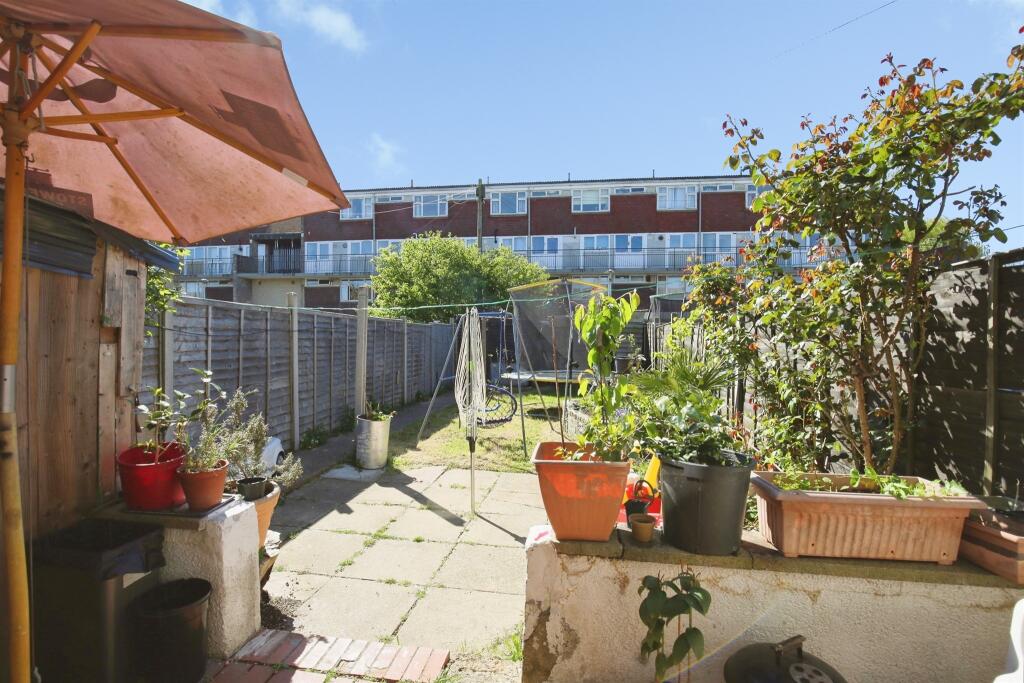 Main image of property: Samphire Road, Oxford