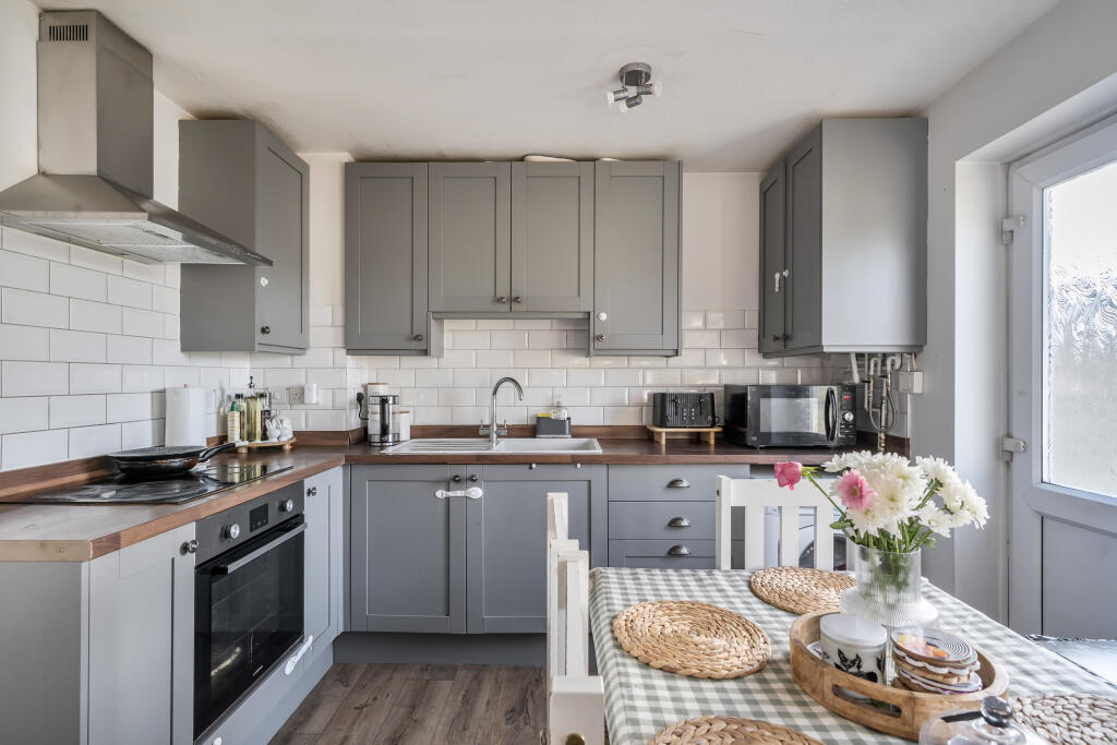 Main image of property: Ramleaze Drive, Ramleaze, Swindon, SN5 5RH