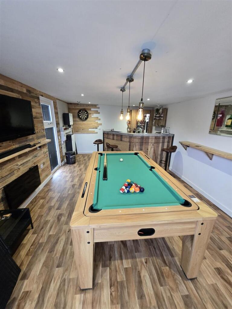 Additional image 18 of Chartwell Drive, Bradford