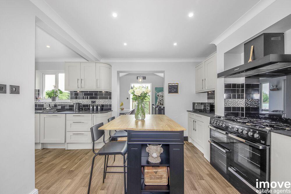 House in Torquay, Torbay - View 2
