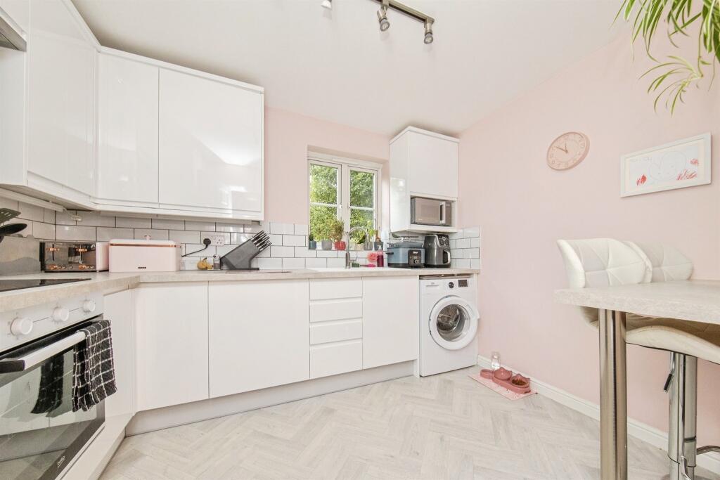 Segger View, Kesgrave, Ipswich photo 3