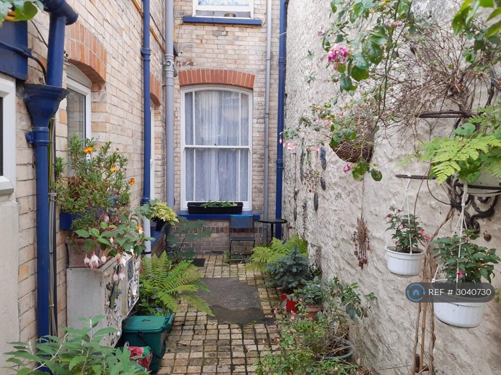 Apartment in Exeter - View 4