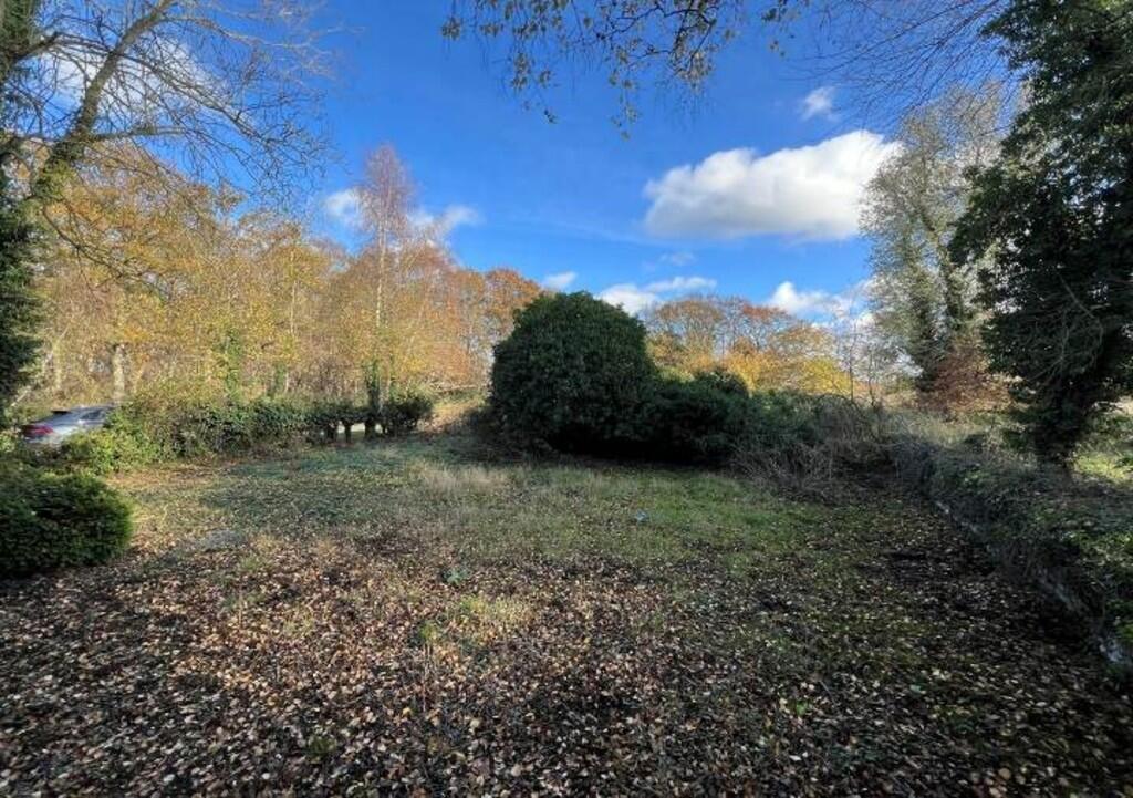 TOTTENHILL - Renovation/Redevlopment Opportunity (STP) on 1/4 acre photo 5