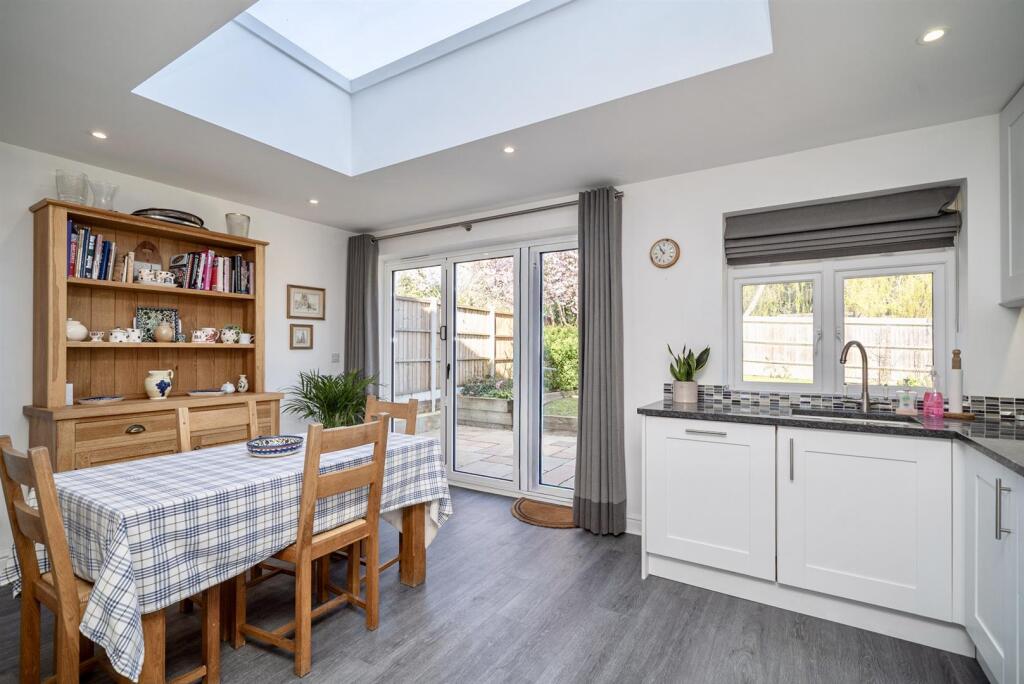 Additional image 10 of Laburnum Grove, St. Albans