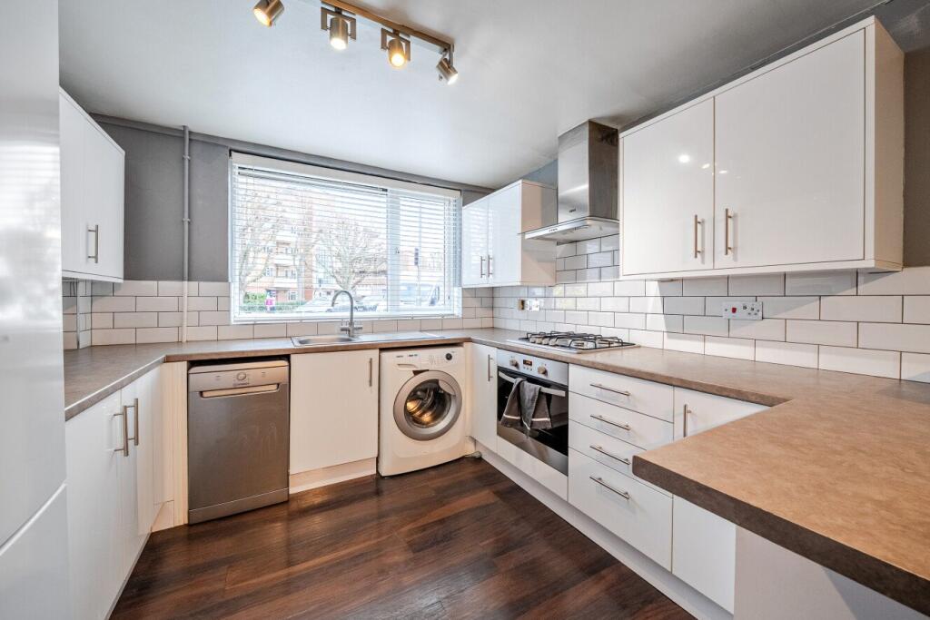 Main image of property: Caistor Road, Balham, London, SW12
