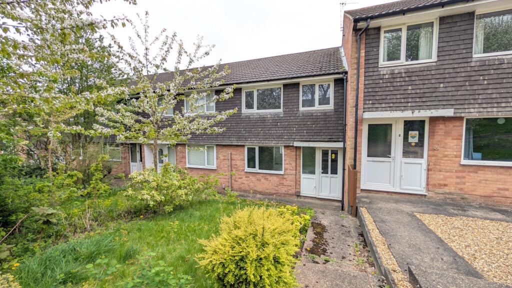 Main image of property: Cowdrey Gardens. Arnold, Nottingham, NG5 6QS
