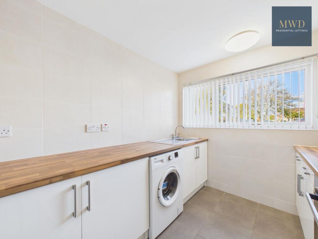 Apartment in East Kilbride, Calderwood Gardens, Calderwood - More