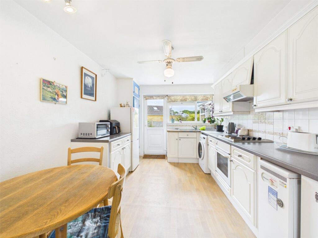 22, Merlin Way, Christchurch, Dorset, BH23 photo 3