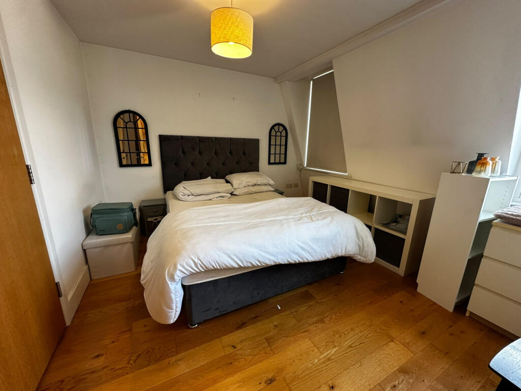 Apartment in London - View 2