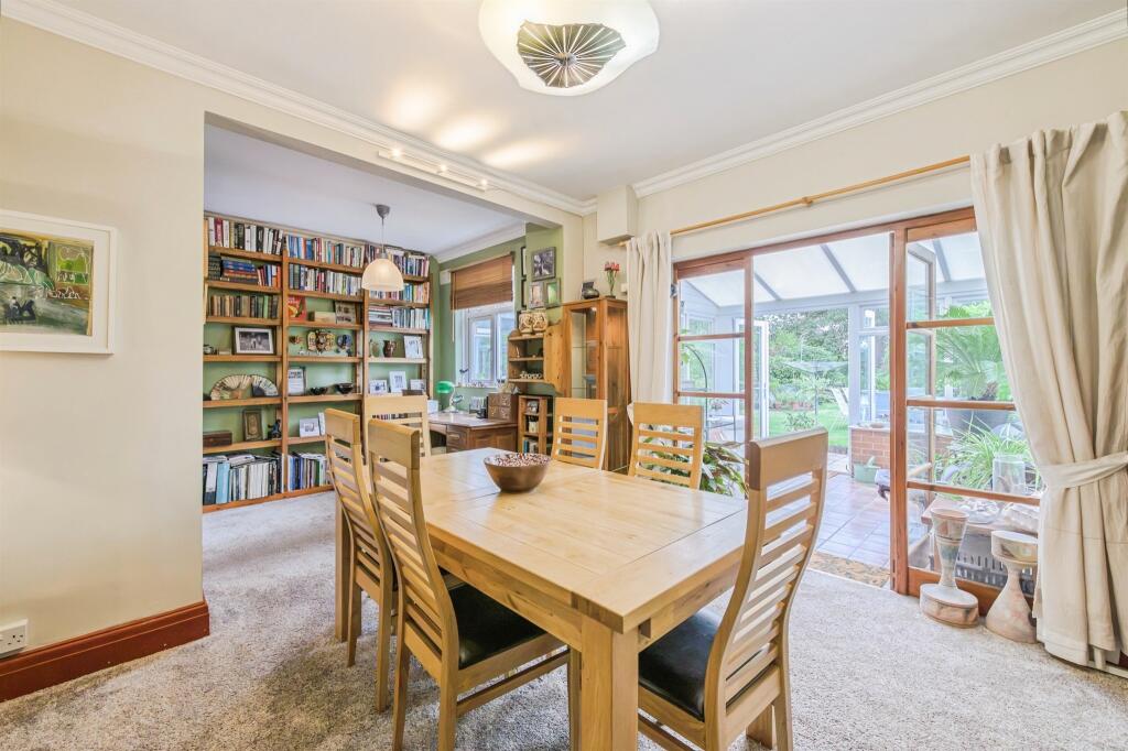 Hollyfield Road, SUTTON COLDFIELD photo 5