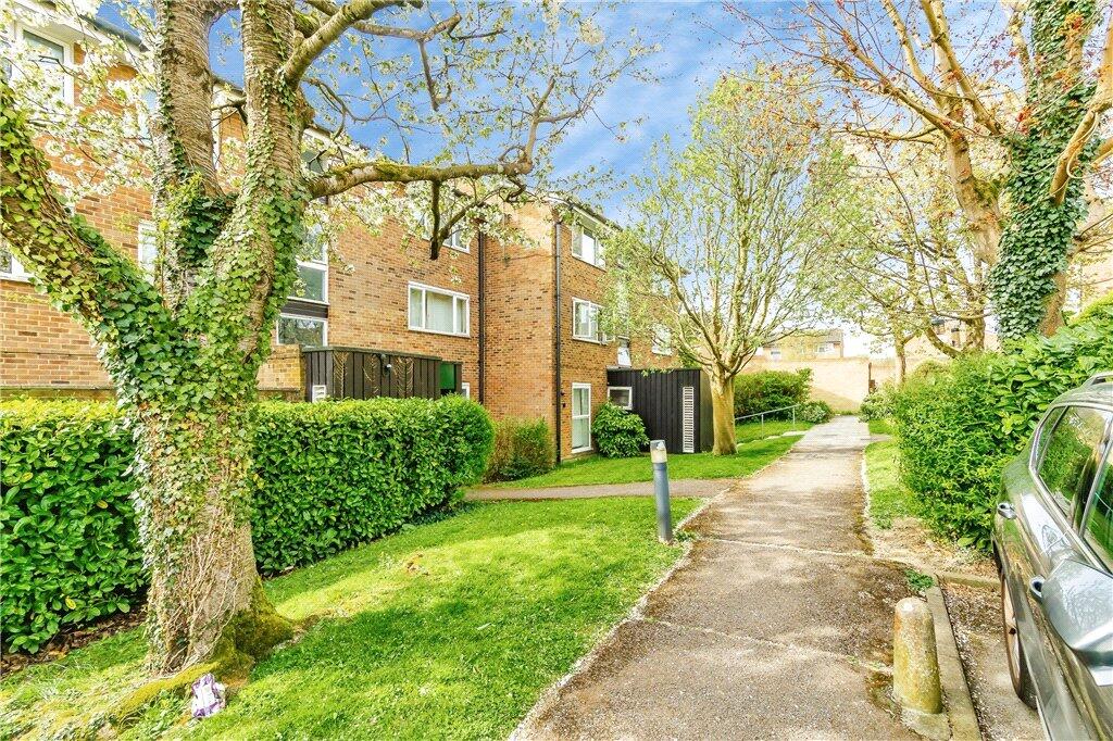 Main image of property: Middlefields, Croydon, CR0