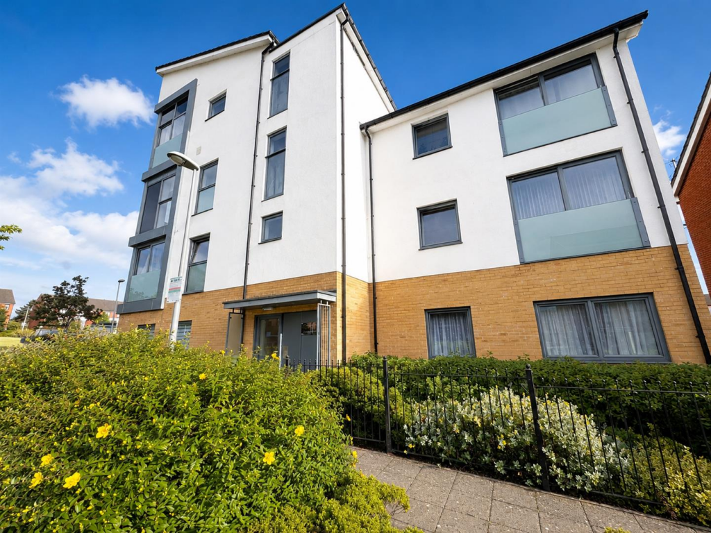 Main image of property: Midgham Way, Reading