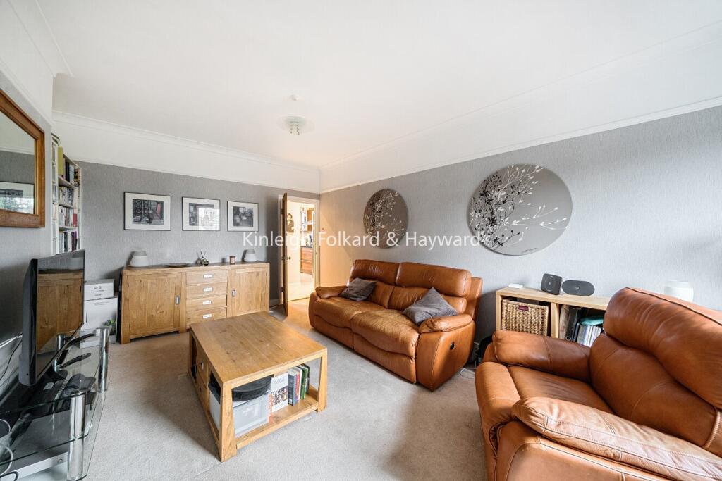 Apartment in London - More