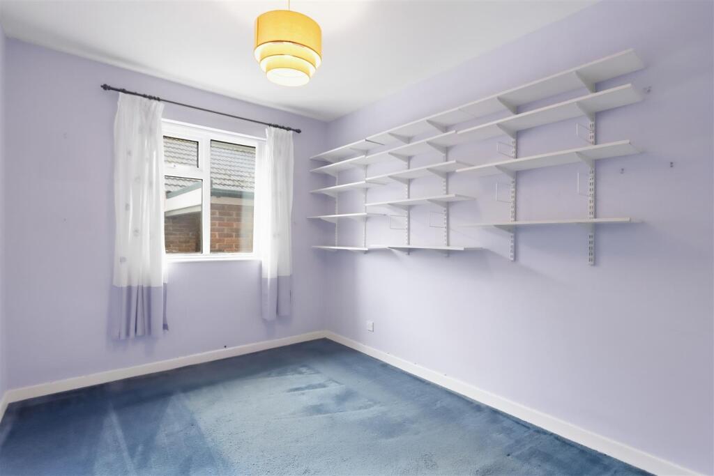 House in Chesterfield, Inkersall, Staveley CP - View 5