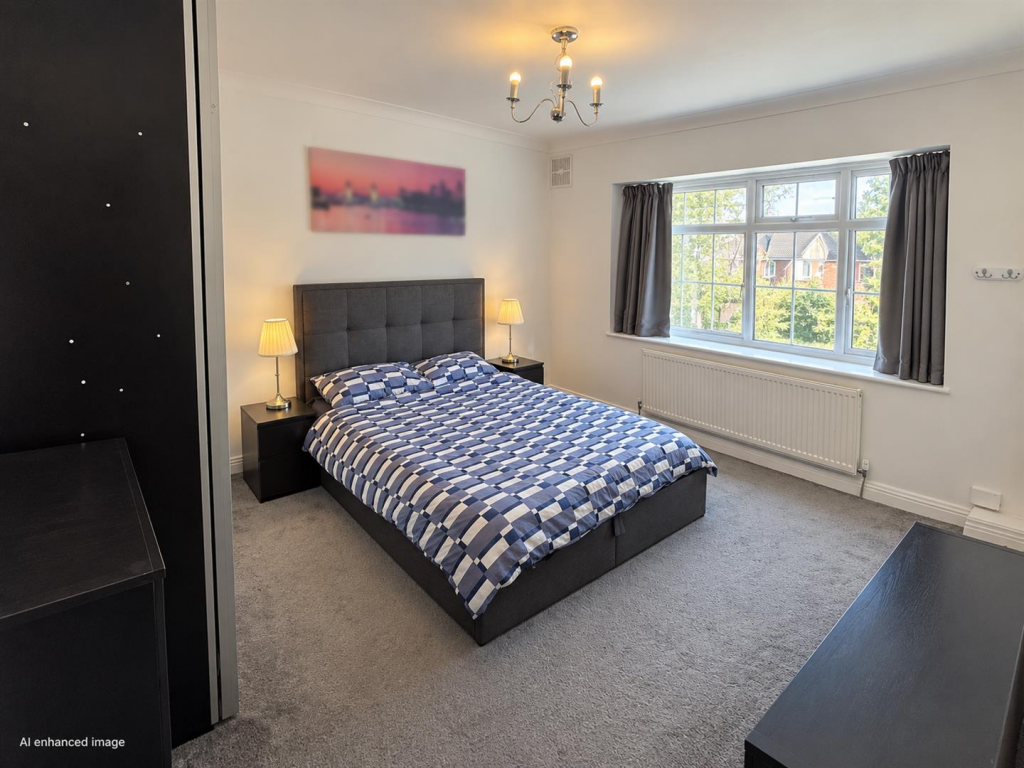 Apartment in London, Chingford - More