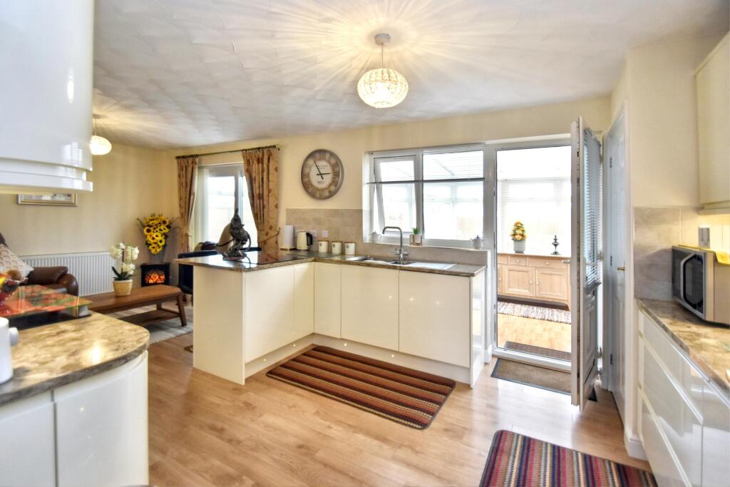 Waincroft Close, Wainfleet, PE24 photo 4
