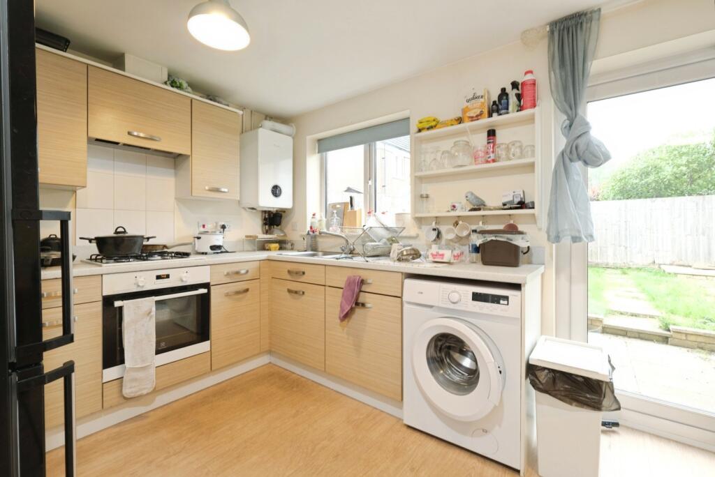 House in Newport, The Boulevards, Tredegar Park - View 4